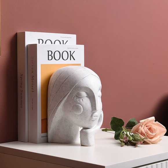 Abstract Face Sculpture - Picture 9 of 9